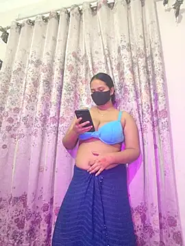 TANISHA-2026 - Suck niple