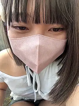 Ema_xx - コンビニでお水買う‼️