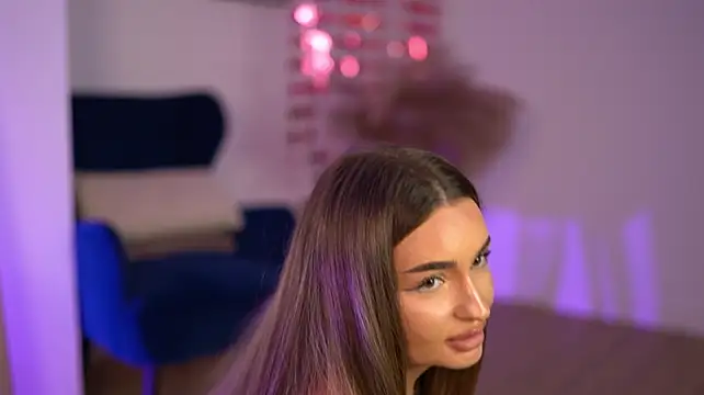 MillaSerene_ - keep feedin my kitty