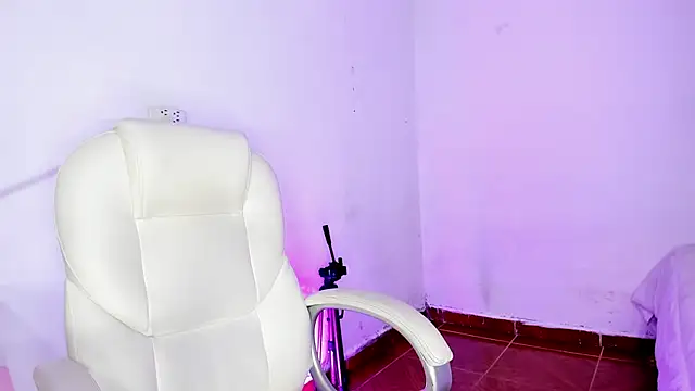 Juliet_Ember01 - 💋 Blow a Kiss