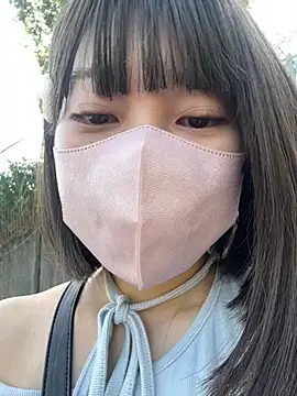 Ema_xx - コンビニでお水買う‼️