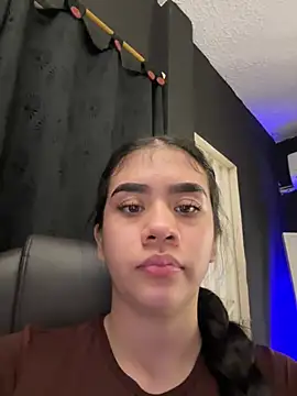 Alhaana_ - OPEN SEXY ASS IN DOGGY!