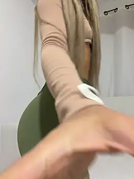 Mia_Rosee1