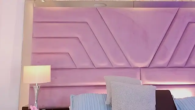 IvySky - RUB PUSSY+ SPANK 💕❤️⭐🔥