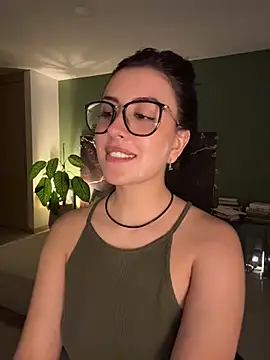 EmaSaenz - Enjoy your vibes emma