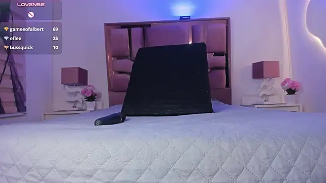 Hana_Boston - Suck my cute feet