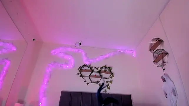 Ambar_gh1 - Saliva in my pussy, rub clitoris