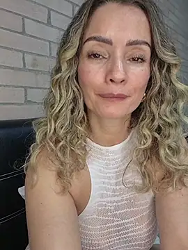 Loly_Horny - 🔥💦Dildo & Squirt💦🥰