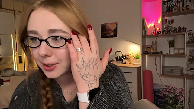 Kimbeam - CUM AND SQUIRT A LOT