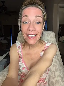 EdenDelilah1 - Play with Pussy