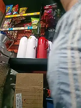 Sol_Scarleett - Fingers in my ass in the store🔥🔥🔥