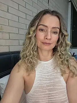 Loly_Horny - 🔥💦Dildo & Squirt💦🥰