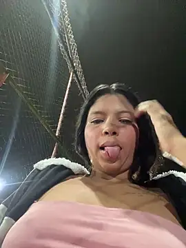 Broken_Latina_Whores_JE - Open pussy on the street 🥰