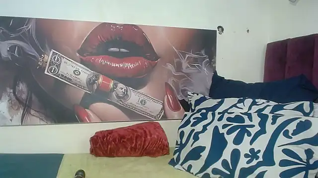 Juicy-luciey - Drill and dig my pussy squirt