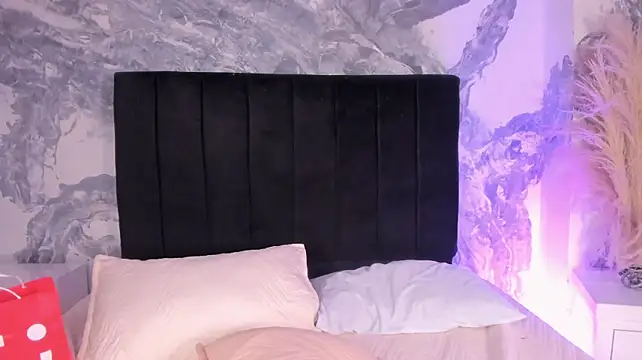 BellaaStorm - DILDO PUSSY IN DOGGY