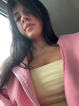 JulliaVegas - Take off top