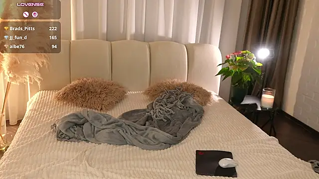 Maytaai - blowjob with a dildo, close-up👀😛