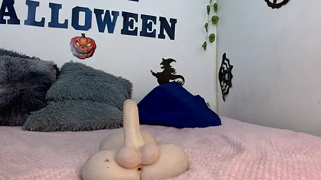 MarillynMorgan - 😈Doggy posse and twerk😈