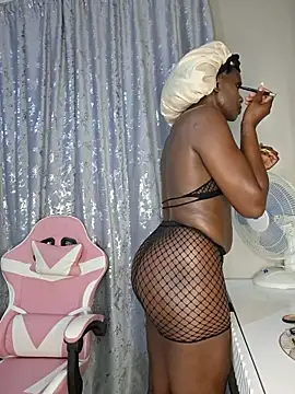 NaughtyMilf_Lilly - TWERK NAKED WITH BUT PLUG IN ASS