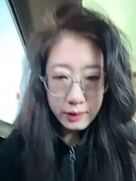Weiwei103 - 脱掉胸罩