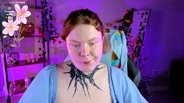 Cassie_xKiss - suck on nipples