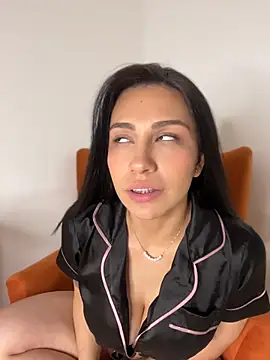 Ainaramoon - nudes + 4 legs 🔥