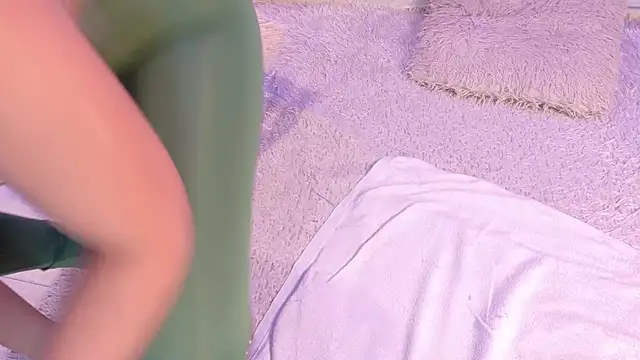 Madisonjones- - Wet my leggings with juices 💦 Control