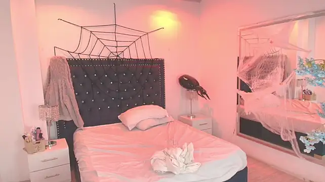 Juliieta_gray - show tits 🍒