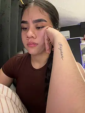 Alhaana_ - OPEN SEXY ASS IN DOGGY!
