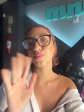 LacyLureXXX - 3 FINGERS INSIDE PUSSY