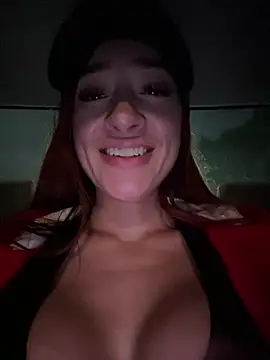 Ariiel_ - SHOW BOOBS IN PUBLIC