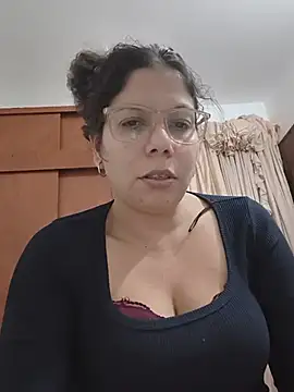 Carliina_Soussa - Mostrar cuerpo , vagina tocándose