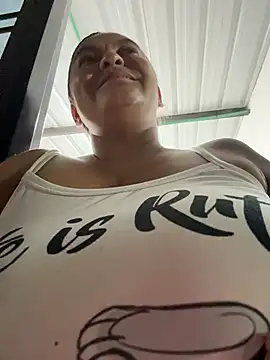 Horny-Mommy-Dirty - Squirt tsunami