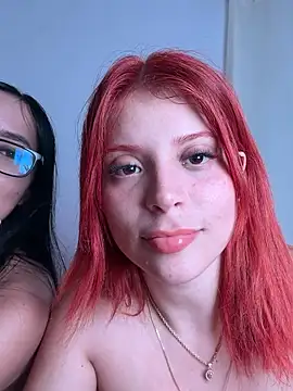 _Alicee_1 - KISSES WITH MY FRIEND
