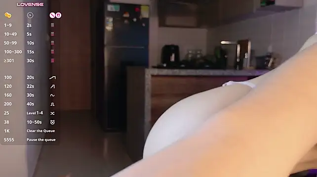 AMELIETARSON - Blowjob with saliva