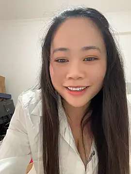 Xiaoyaya188 - 全裸热舞2分钟