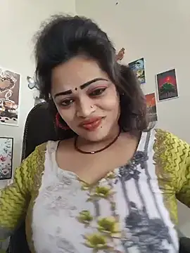 Pinky-2 - Oiling My Sexy Pussy Hole