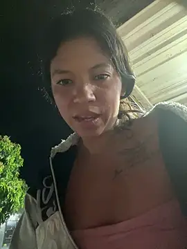Broken_Latina_Whores_JE - Open ass in The street 🥵