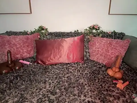 NikkiRylie - boobs out suck dildo