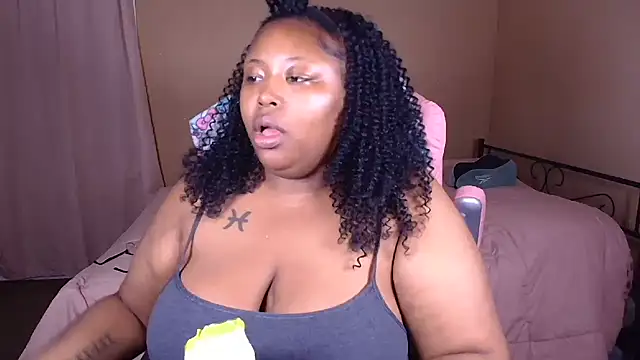 Chocolatebunnyxx96 - Cum Show