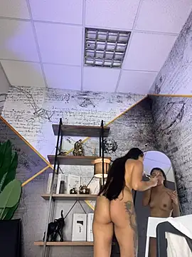 HappyKittyXXX - TWERK DANCE + SPREAD ASS! 😏😈🫣