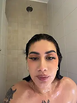 Clarachanelricek - RIDE BBC DILDO FAST AND HARD
