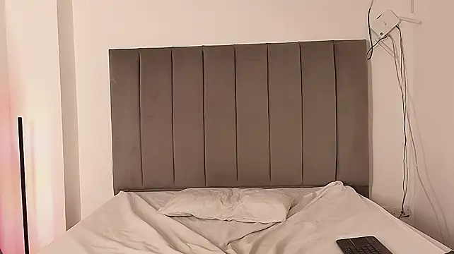 ChloeWoods7 - RAIN ALL OVER YOUR FACE DADDY
