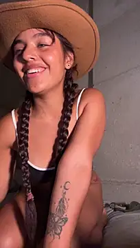 Mariannella - Ass and leg focus + light spanking