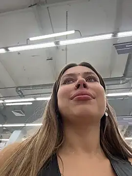 Jucie_Boom - SUCK MY FINGER NICE AND SLOW IN PUBLIC