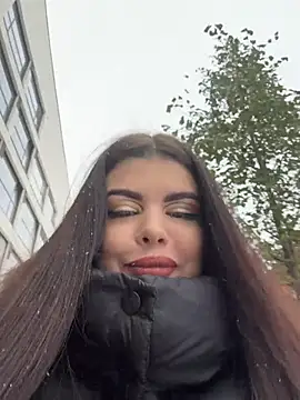 AmelliaDiamond - Slup naked boobs +pussy in cafe