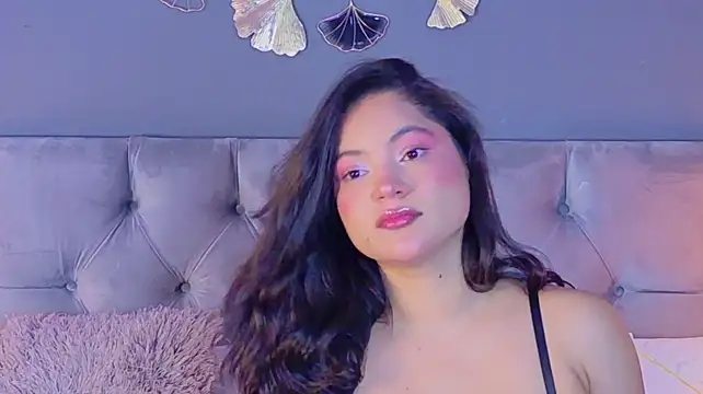 Kendal_Foxx_ - Remove a garment😍
