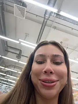 Jucie_Boom - SLAP MY ASS HARD x 5 IN MALL