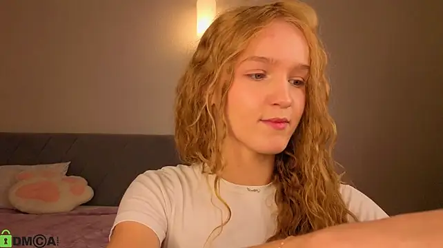 Sue_dream - booty tease