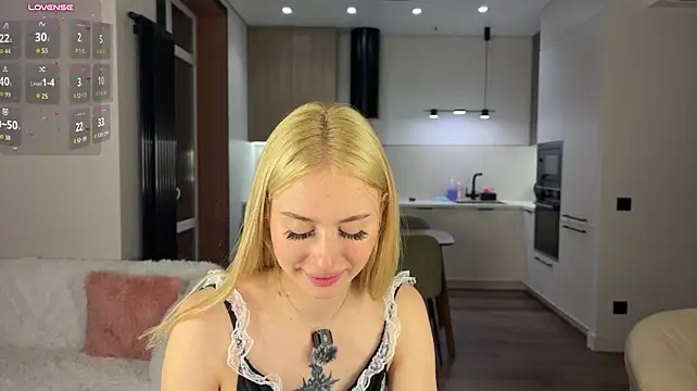 LumiyaSunny - water show with my ass close up